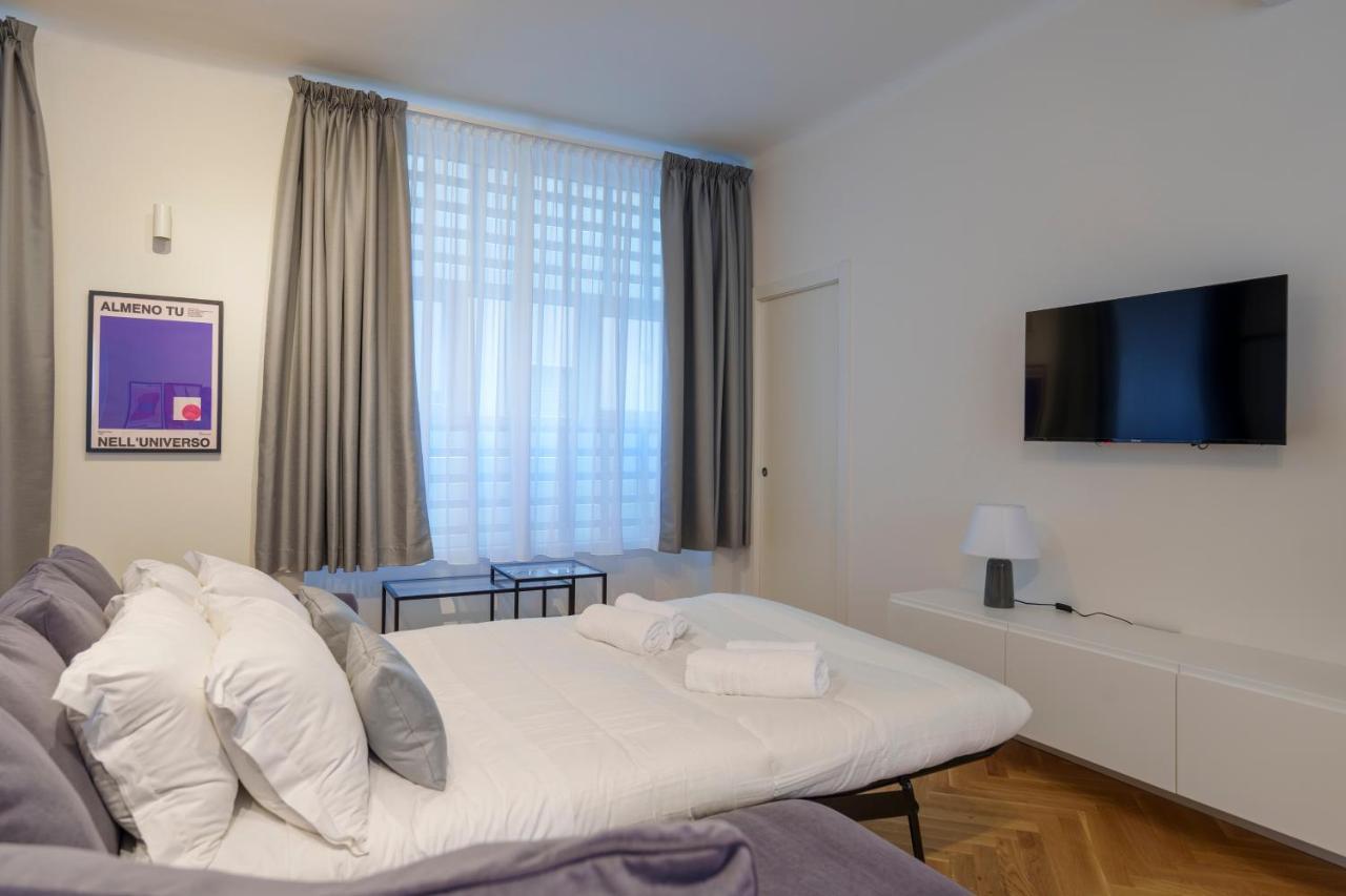 Apartament Duomo-Porta VeneziaLuxury Wifi E Netflix Mediolan Zewnętrze zdjęcie